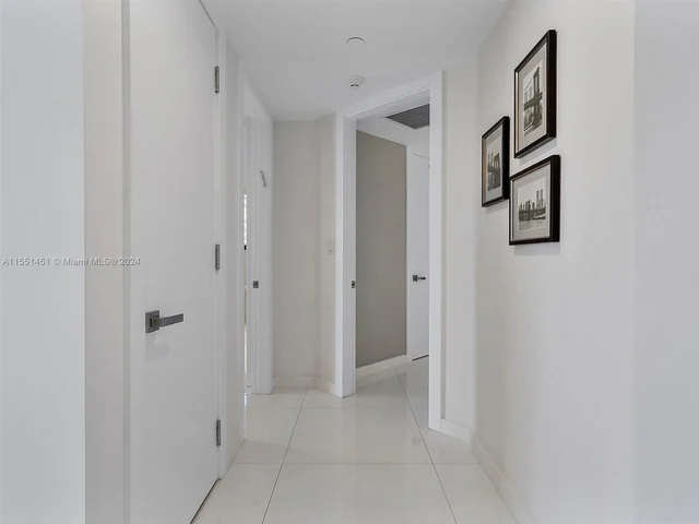 19500 Turnberry Way, Unit 18A, Aventura FL 33180