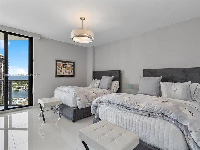 19500 Turnberry Way, Unit 18A, Aventura FL 33180