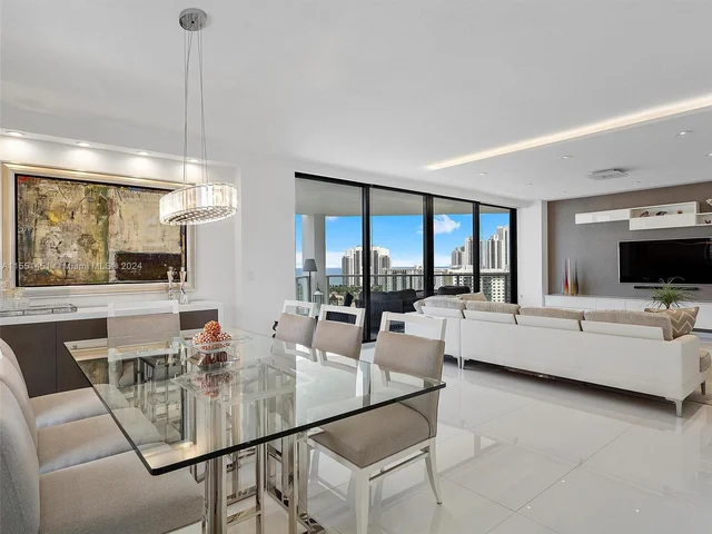 19500 Turnberry Way, Unit 18A, Aventura FL 33180