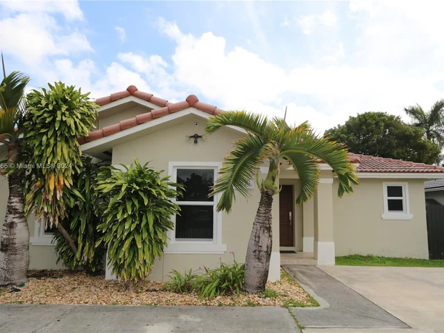 27953 SW 136th Pl, Homestead FL 33032