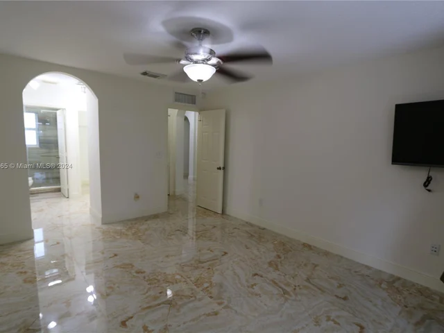 27953 SW 136th Pl, Homestead FL 33032