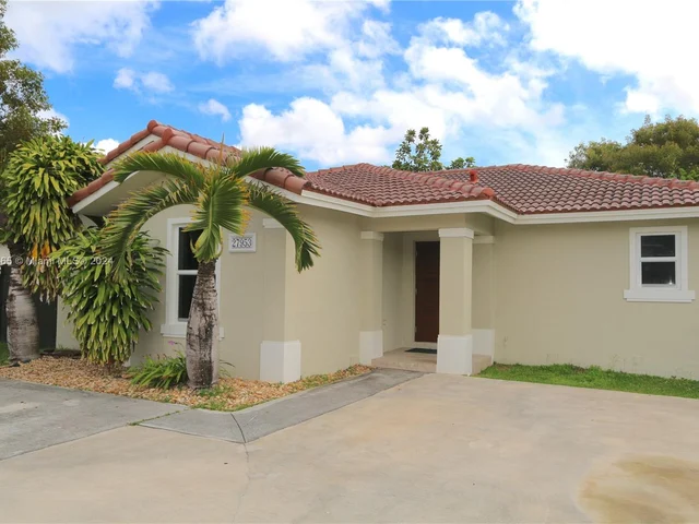 27953 SW 136th Pl, Homestead FL 33032