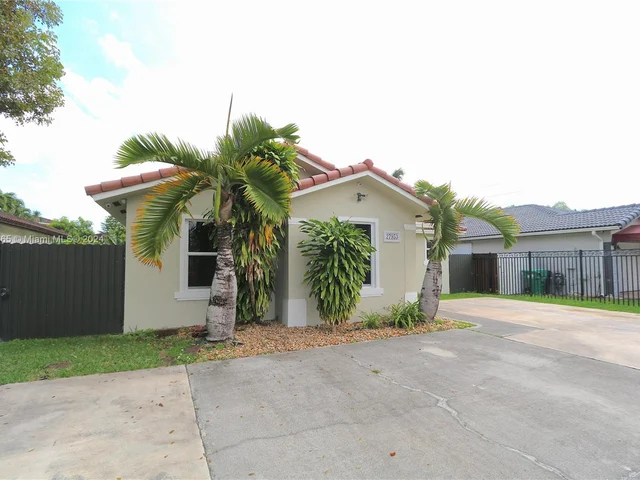 27953 SW 136th Pl, Homestead FL 33032