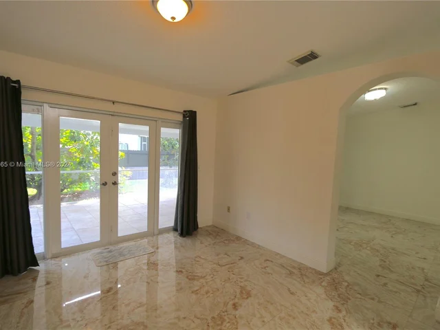 27953 SW 136th Pl, Homestead FL 33032