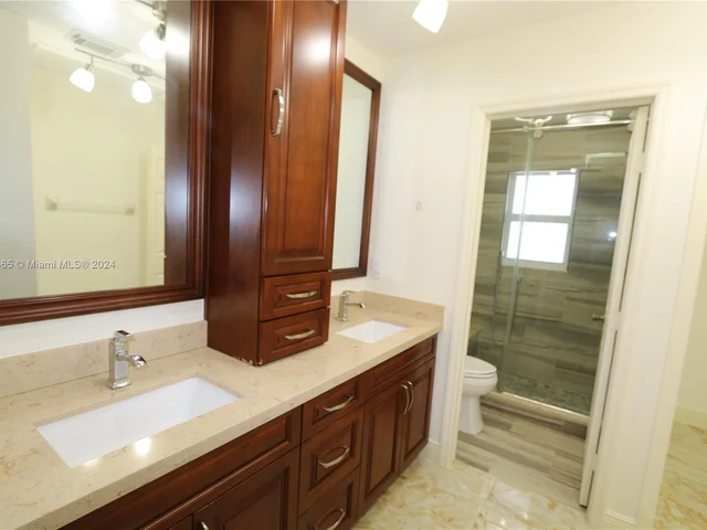 27953 SW 136th Pl, Homestead FL 33032