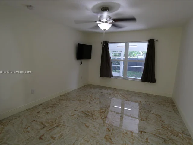 27953 SW 136th Pl, Homestead FL 33032