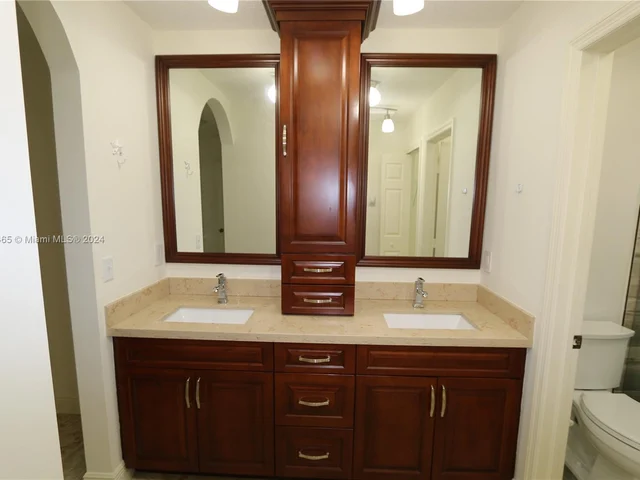 27953 SW 136th Pl, Homestead FL 33032