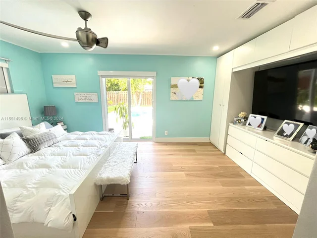 6901 NW 82nd Ct, Tamarac FL 33321