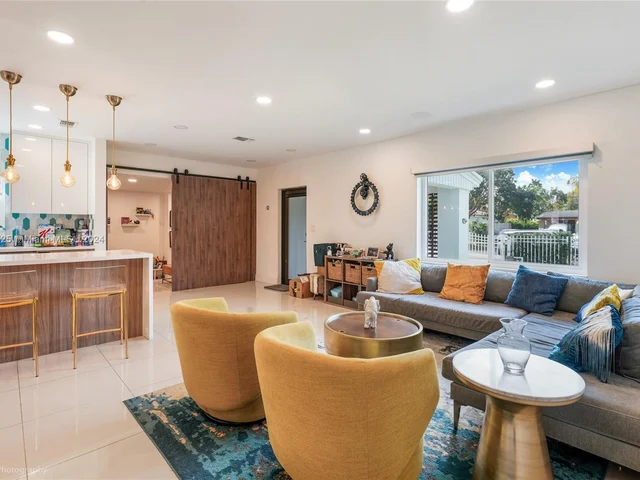 18321 NE 21st Ave, North Miami Beach FL 33179