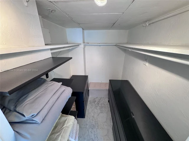 1500 Bay Rd # 920S, Miami Beach FL 33139