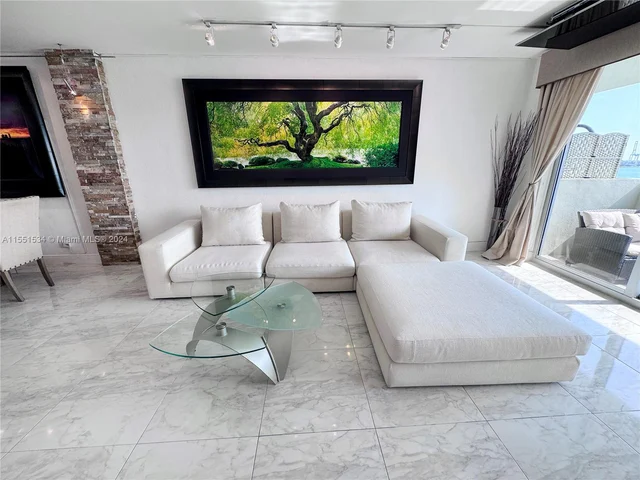 1500 Bay Rd # 920S, Miami Beach FL 33139