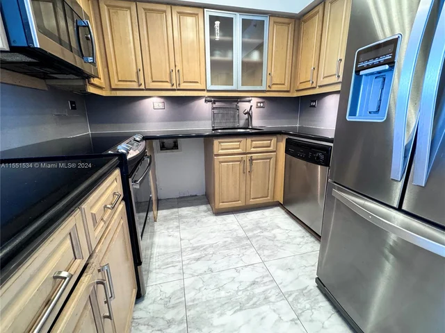 1500 Bay Rd # 920S, Miami Beach FL 33139