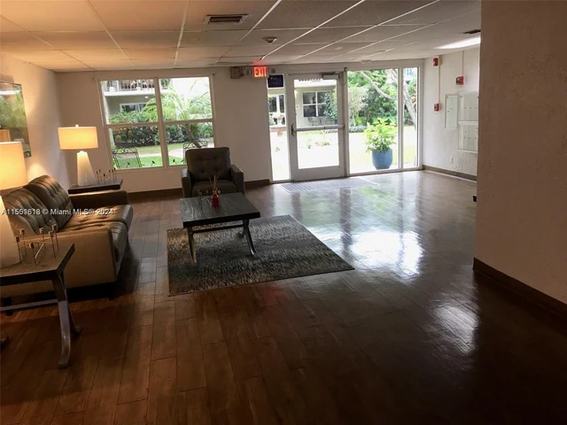 3002 NE 5th Ter # B, Wilton Manors FL 33334