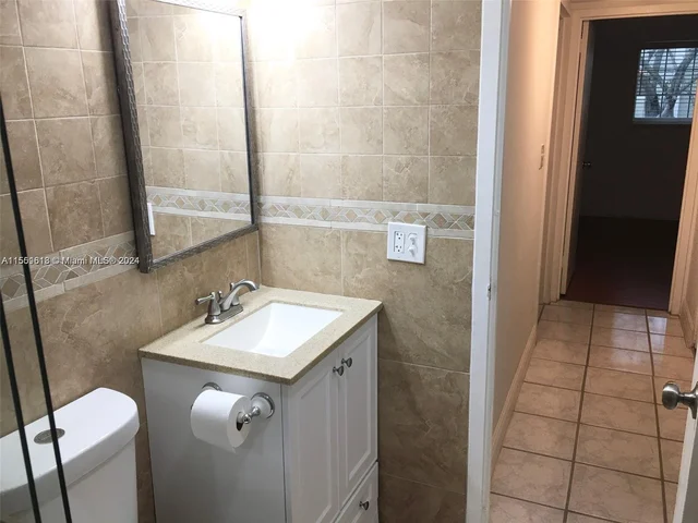 3002 NE 5th Ter # B, Wilton Manors FL 33334