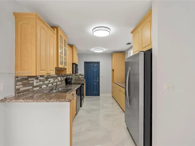 4100 NW 192nd St # 1, Miami Gardens FL 33055