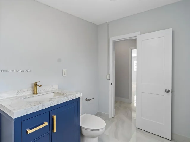 4100 NW 192nd St # 1, Miami Gardens FL 33055