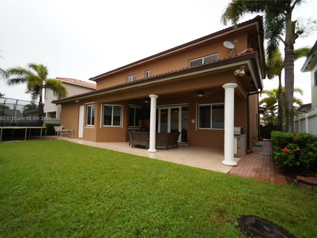 2832 SW 139th Ct, Miami FL 33175