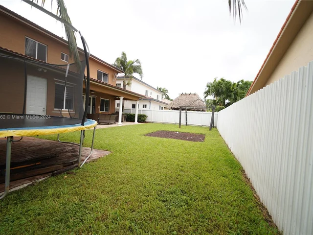 2832 SW 139th Ct, Miami FL 33175