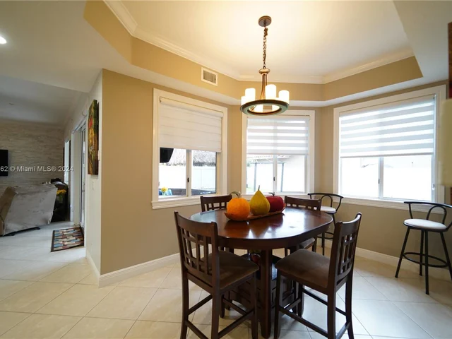 2832 SW 139th Ct, Miami FL 33175