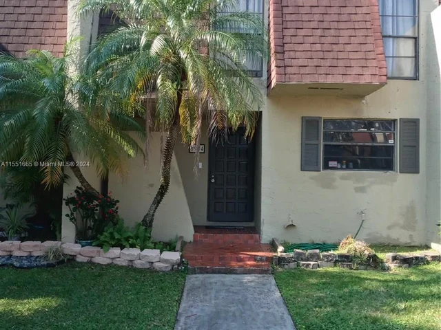 8984 Palm Tree Ln # 8984, Pembroke Pines FL 33024