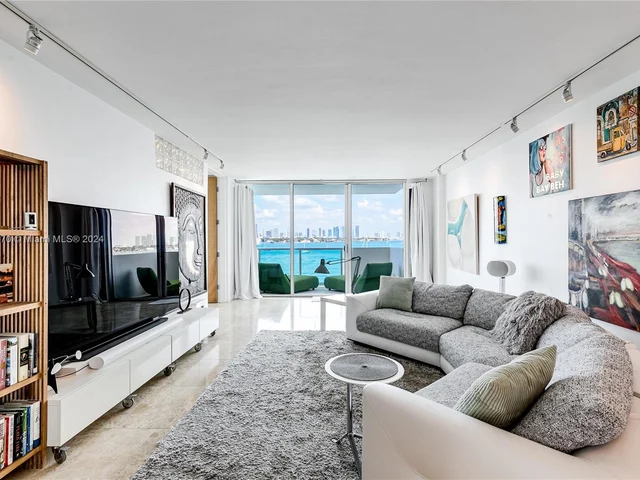 1200 West Ave # 426, Miami Beach FL 33139