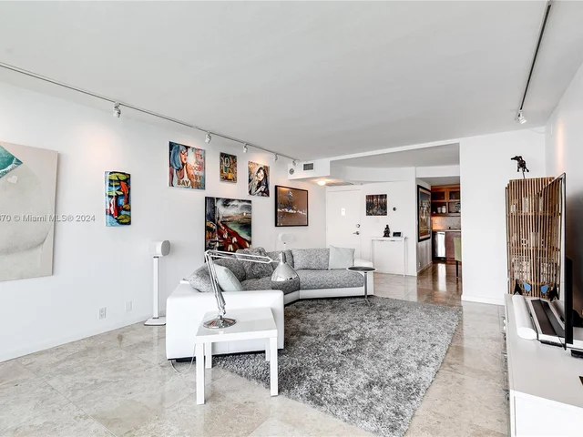 1200 West Ave # 426, Miami Beach FL 33139
