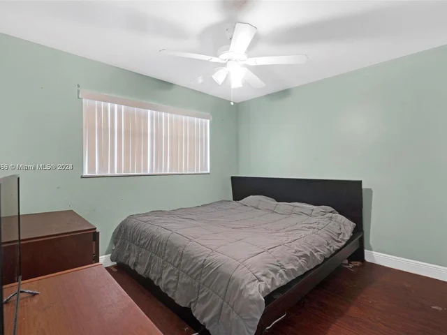 12 Meacham Ln # 12, Tamarac FL 33319