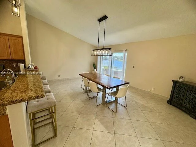 712 NW 177th Ave, Pembroke Pines FL 33029