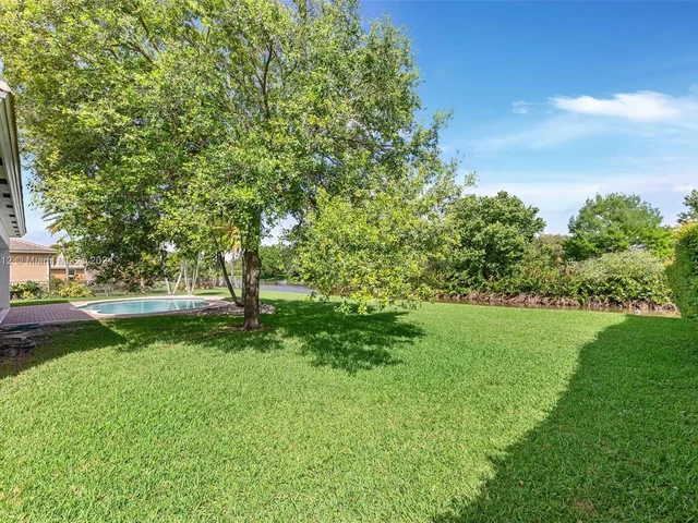 15001 SW 33rd St # 15001, Davie FL 33331