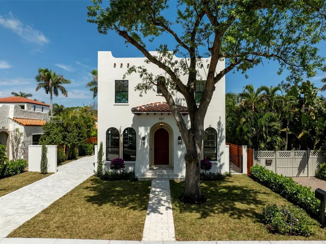 611 Sunset Rd, West Palm Beach FL 33401