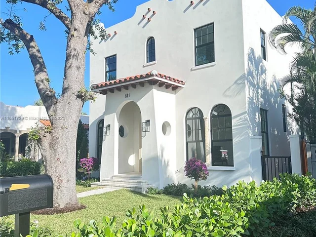 611 Sunset Rd, West Palm Beach FL 33401