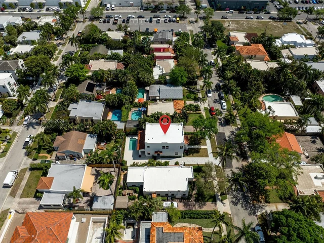 611 Sunset Rd, West Palm Beach FL 33401