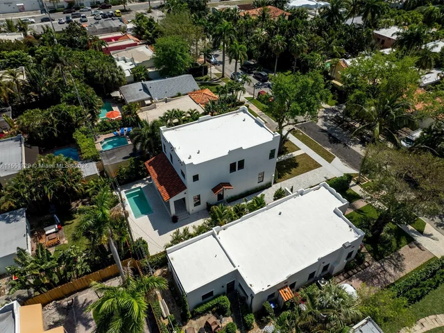 611 Sunset Rd, West Palm Beach FL 33401