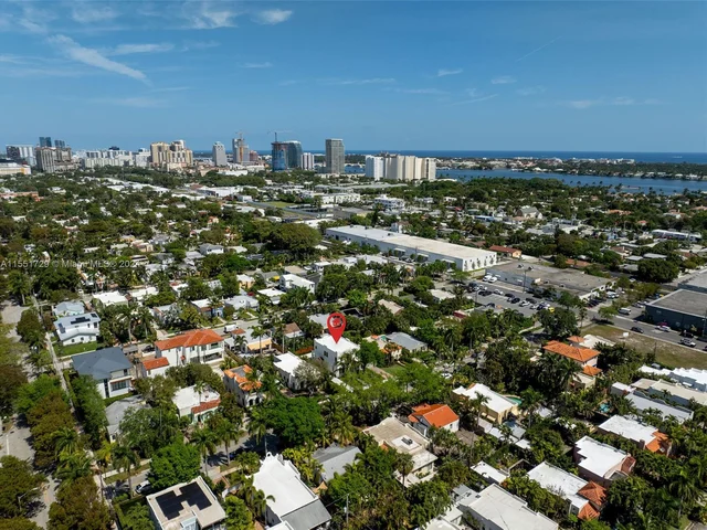 611 Sunset Rd, West Palm Beach FL 33401