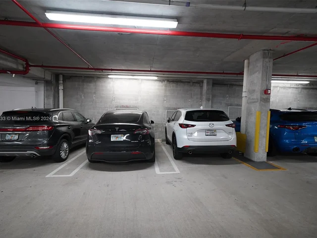 8395 SW 73rd Ave # 902, Miami FL 33143