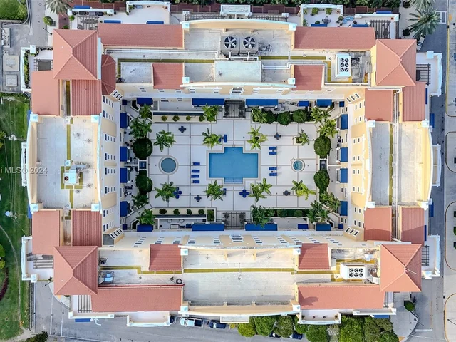 8395 SW 73rd Ave # 902, Miami FL 33143