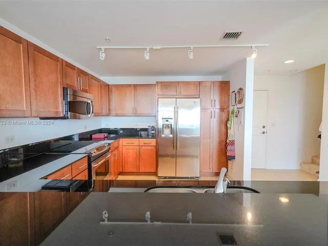 8395 SW 73rd Ave # 902, Miami FL 33143