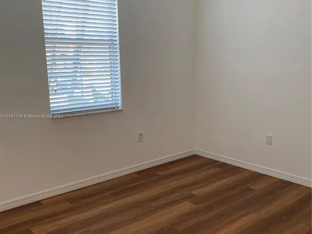 987 NE 42nd Ter, Homestead FL 33033