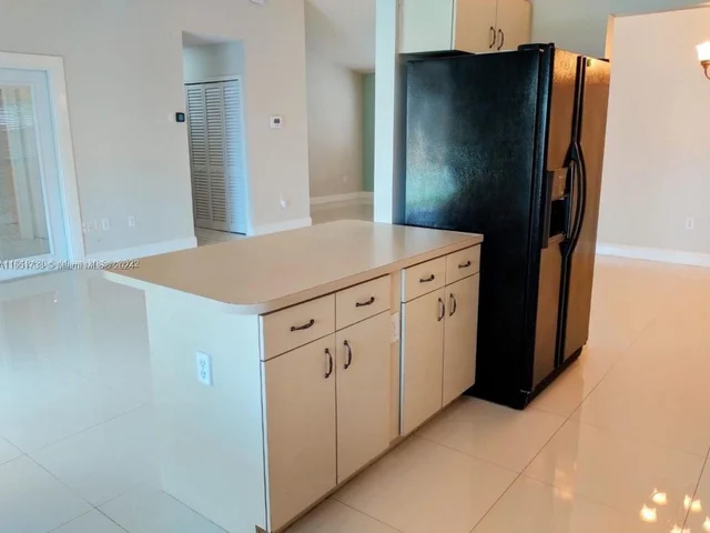 14851 SW 177th Ter, Miami FL 33187