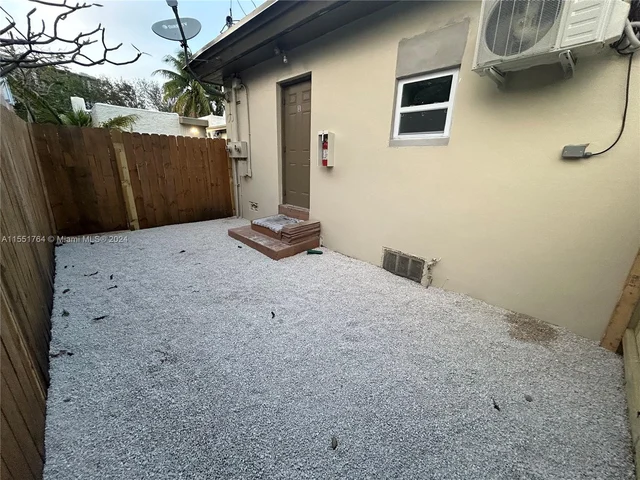 1744 Madison St # 1, Hollywood FL 33020