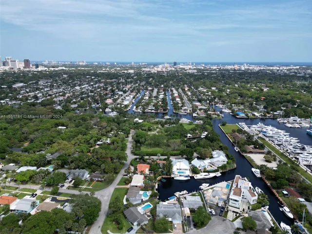 1513 SW 18th Ave, Fort Lauderdale FL 33312