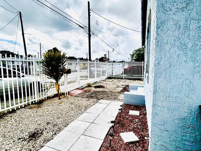 1887 NW 68 St, Miami FL 33147