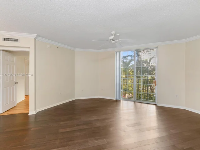 1919 Van Buren St # 402A, Hollywood FL 33020