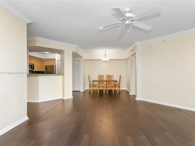 1919 Van Buren St # 402A, Hollywood FL 33020