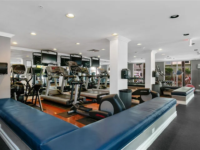 1919 Van Buren St # 402A, Hollywood FL 33020