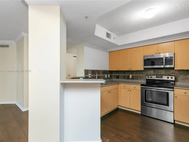 1919 Van Buren St # 402A, Hollywood FL 33020