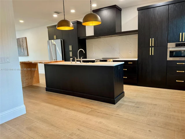 1873 NW 12th St, Boca Raton FL 33486