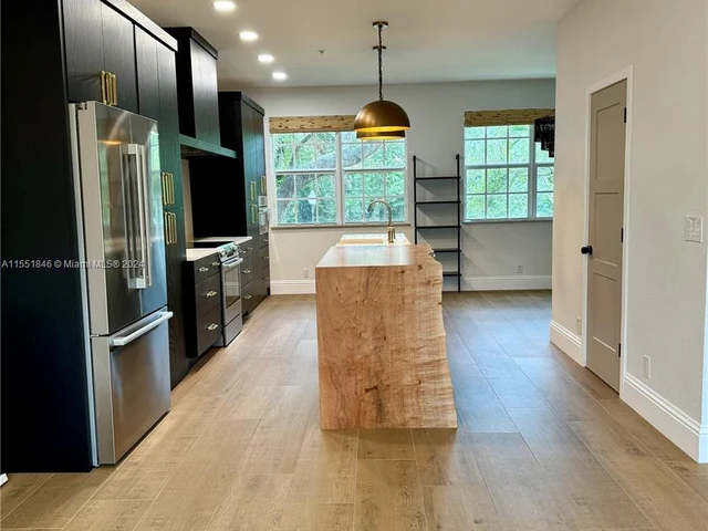 1873 NW 12th St, Boca Raton FL 33486