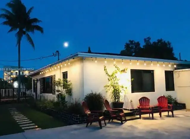 40 NW 65th St, Miami FL 33150