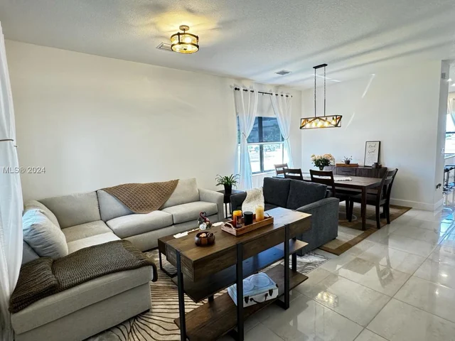 4194 SW 175th Ter, Miramar FL 33029